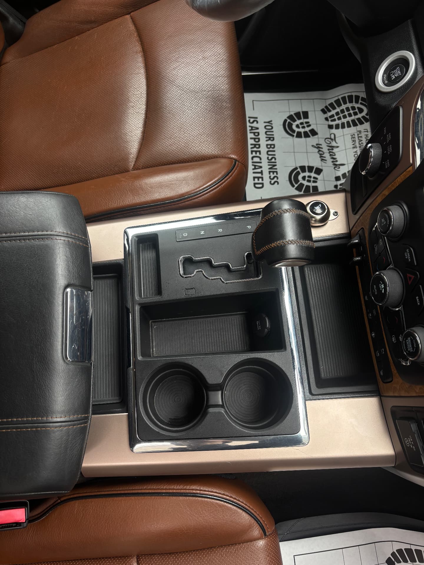 Center console detail — Ram Laramie